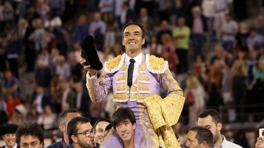 Entre el respeto y la exigencia: lo que no se ve desde el tendido 7 El Cid a hombros en Las Ventas entre la ovación del público