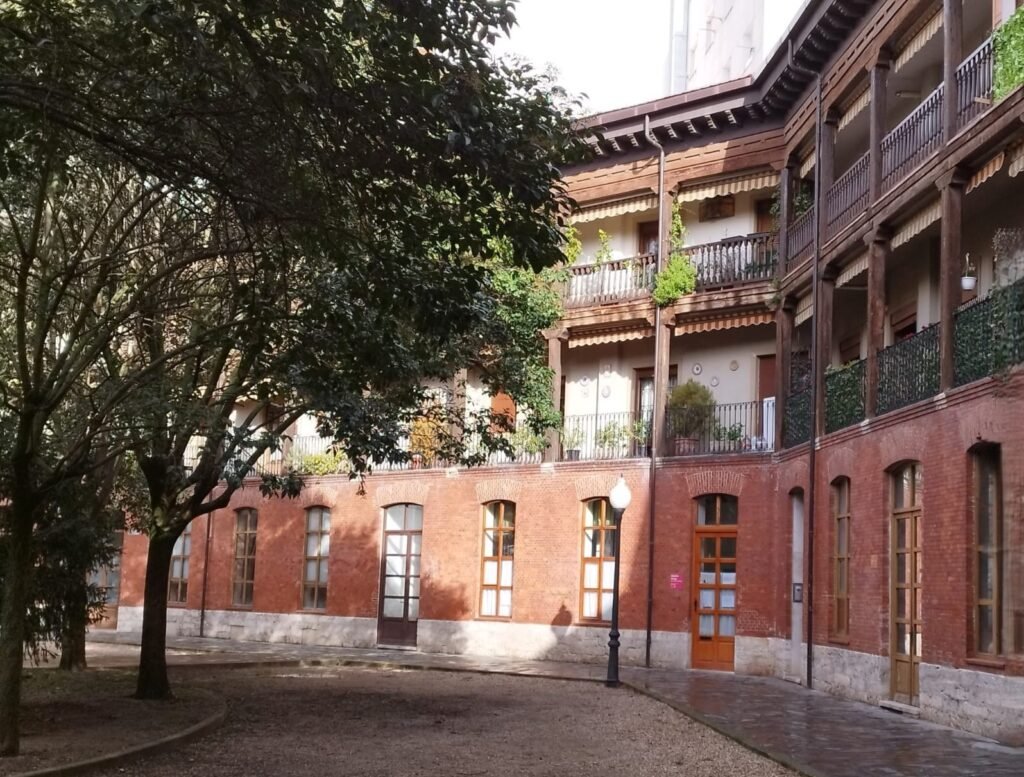 revista digital taurina 10 Arquitectura de la histórica plaza de toros del Viejo Coso en Valladolid, planta octogonal. Guía de destino de El Toreo Castellano.