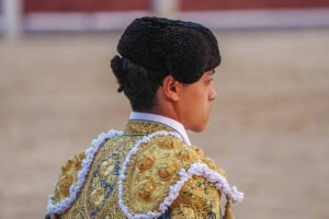 Doble golpe en la mesa de la torería castellanoleonesa 1 Perfil del matador de toros vallisoletano Mario Navas. Triunfos de Mario Navas y Marco Pérez en el inicio de temporada