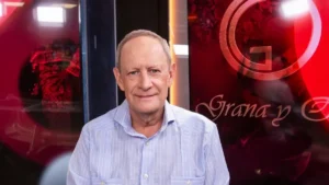 Carlos Martín Santoyo en el estudio del programa Grana y Oro